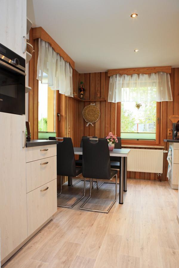 Ferienhaus Erzgebirge "An Der Trebe" Mit Kamin Und Sauna ノイハウゼン エクステリア 写真