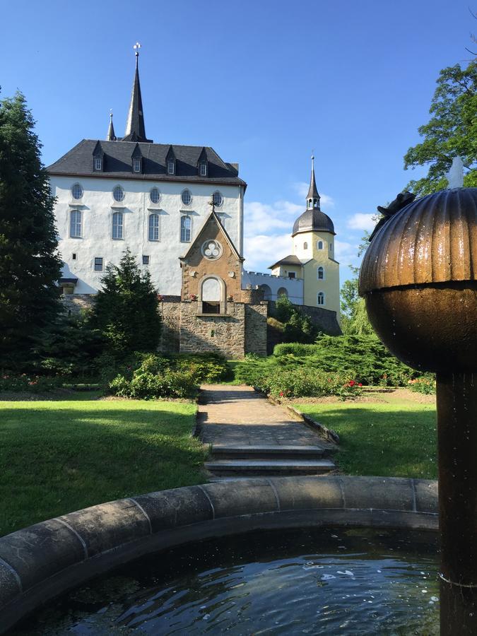 Ferienhaus Erzgebirge "An Der Trebe" Mit Kamin Und Sauna ノイハウゼン エクステリア 写真